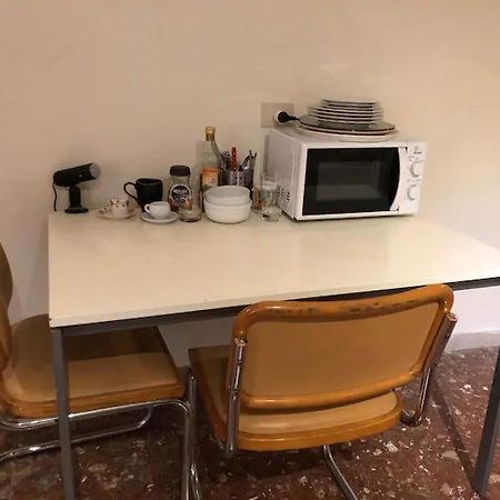 Ampio Monolocale Nel Cuore Della Citta Rom Exterior foto